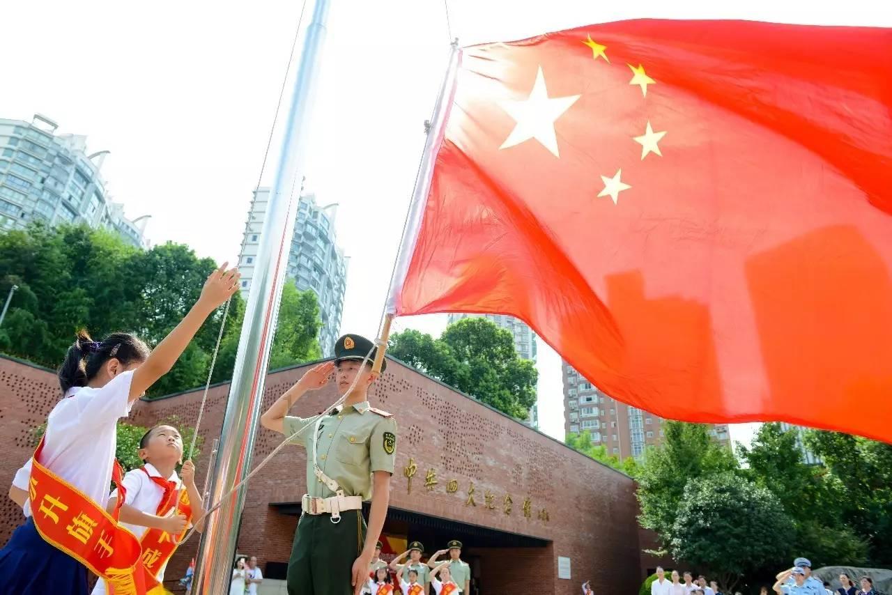 乌军弹药不足 马克龙要法国军工企业增产