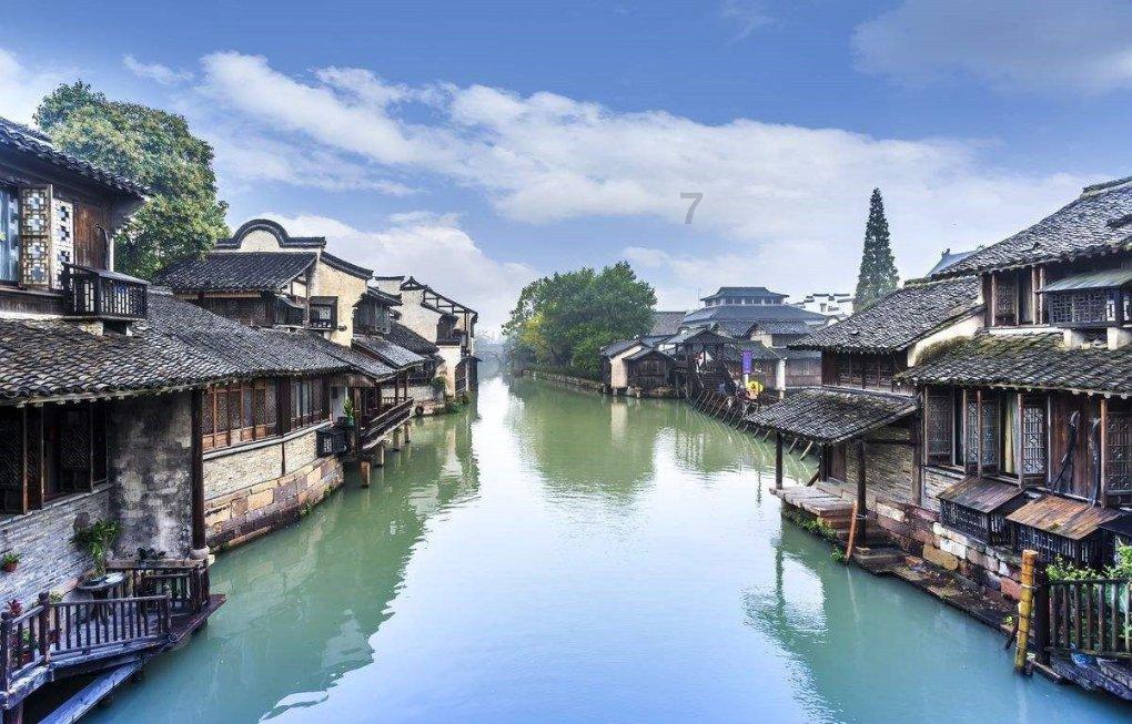小镇惊魂